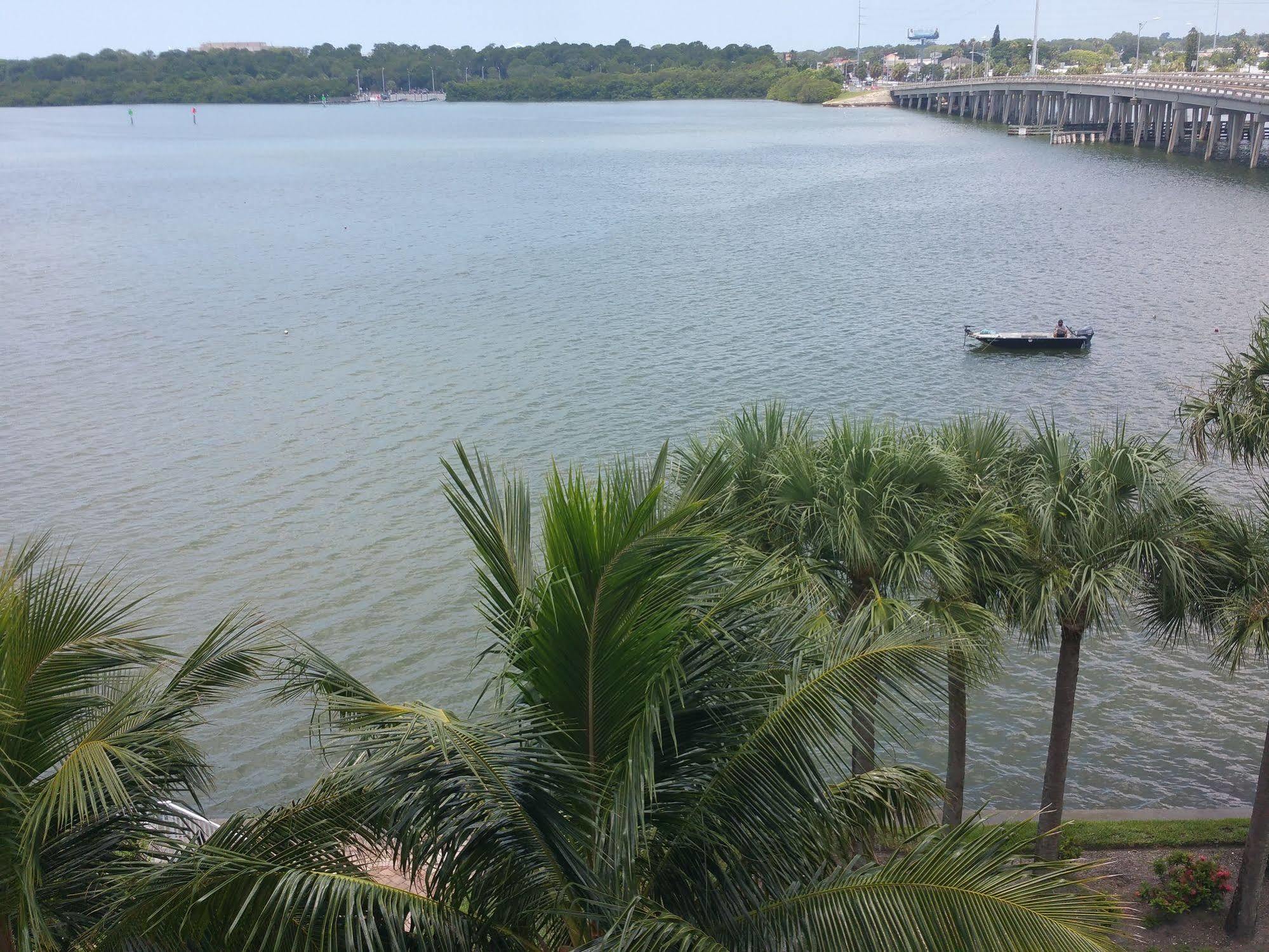 Boca Ciega Resort By Travel Resort Services St. Petersburg Extérieur photo