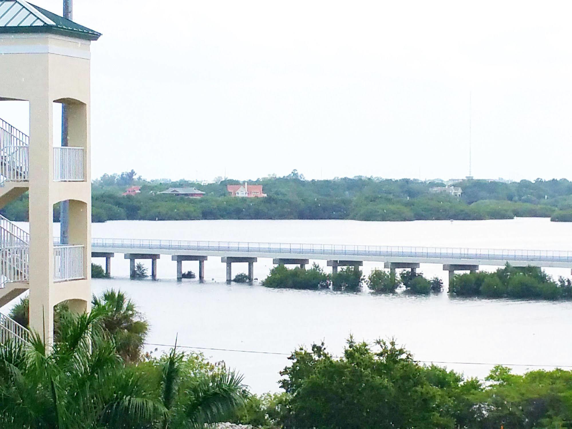 Boca Ciega Resort By Travel Resort Services St. Petersburg Extérieur photo